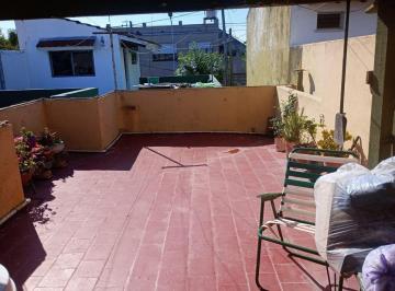 PH · 42m² · 2 Ambientes · PH 2/3 Ambientes con Ingreso Independiente.