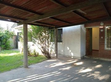 Casa · 80ha · 5 Ambientes · 2 Cocheras · Casa 5 Ambientes - Oportundad