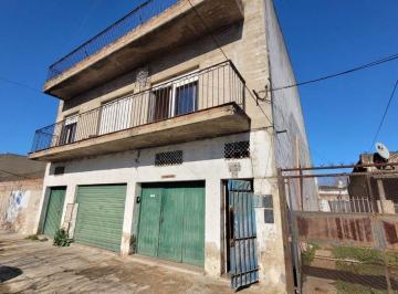 Casa · 227ha · 7 Ambientes · 1 Cochera · Venta en Block Casa Banfield Reciclar Apto Credito