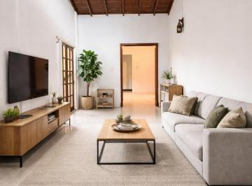 Casa · 136m² · 4 Ambientes · 1 Cochera · Casa 4 Amb en Temperley con Terraza