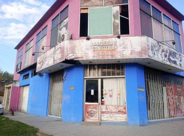 Local comercial · 444m² · 2 Cocheras · Local Comercial de Dos Plantas con Cochera.