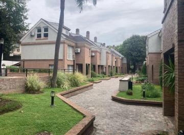 Casa · 150ha · 5 Ambientes · 1 Cochera · Triplex Altos de Adrogue