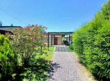 Casa · 60ha · 3 Ambientes · 1 Cochera · Casa Tipo Americana Parque Pileta Domselaar Venta