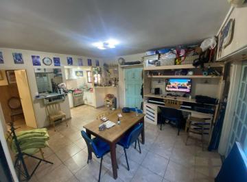 PH · 45m² · 2 Ambientes · 1 Cochera · PH en Banfield