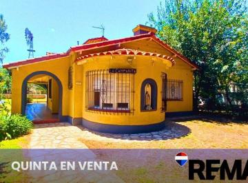 Quinta vacacional · 90m² · 3 Dormitorios · 1 Cochera · Hermosa Quinta en Venta con Posibilidad de Permuta