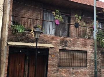 PH · 77m² · 3 Ambientes · Venta PH 3 Amb. a Media Cuadra Estación Temperley