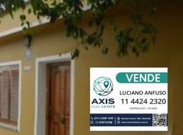 Casa · 270ha · 4 Ambientes · 2 Cocheras · Dos Casas Independientes! Apto Credito!