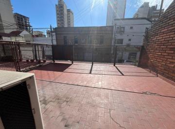Departamento · 36ha · 2 Ambientes · Imperdible Departamento con Patio y Terraza Zona Centro Avellaneda Venta