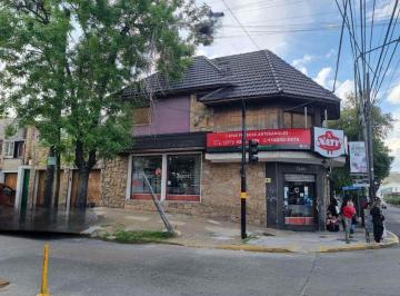 Local comercial · 140ha · 2 Cocheras · Venta Local Comercial con Departamento