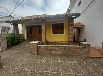 PH · 123m² · 2 Ambientes · 1 Cochera · PH de 2 Amb 1/2 Alfrentre C/ Cochera en Temperley
