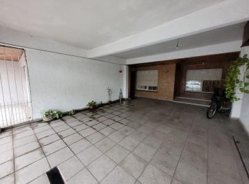 Casa · 59m² · 3 Ambientes · 2 Cocheras · Casa con Local en Venta Temperley