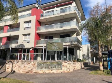 Garage · 10m² · Cochera Cubierta en Venta - Edificio Baron Center