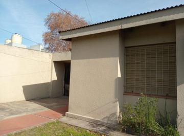 Casa · 60ha · 3 Ambientes · 2 Cocheras · Oportunidad Venta Casa