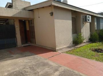 Casa · 300ha · 3 Ambientes · 2 Cocheras · Oportunidad Venta Casa