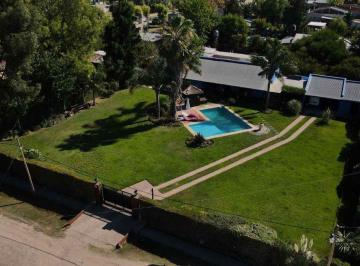 Quinta vacacional · 156m² · 2 Ambientes · 2 Cocheras · Casa Quinta Alejandro Korn Apto Credito
