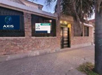 Casa · 344m² · 9 Ambientes · 1 Cochera · Chalet, 2 Plantas de 9 Ambientes Unico en Su Zona