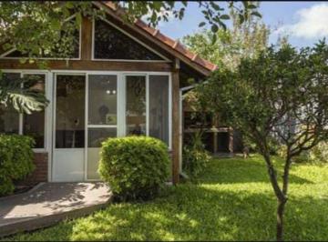 Casa · 170ha · 4 Ambientes · 1 Cochera · Casa 4 Ambientes en Excelente Estado, Apta Credito
