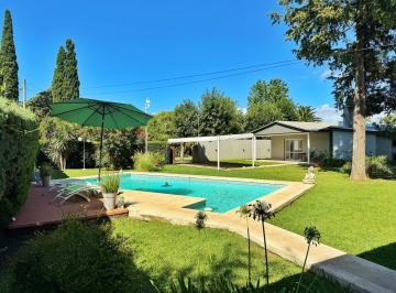 Casa · 150m² · 6 Ambientes · 2 Cocheras · Venta - Casa 3 Dorm. Roldán