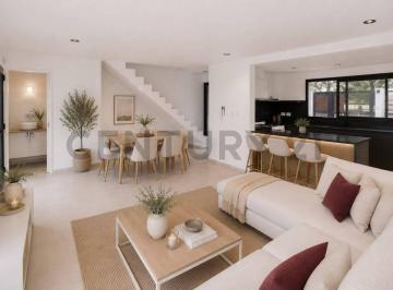 Casa · 92m² · 4 Ambientes · 1 Cochera · Casa en Venta en City Bell