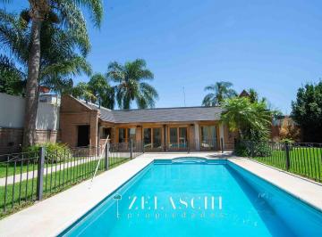 Casa · 354m² · 6 Ambientes · 2 Cocheras · Casa en Venta: Sobre Calle José Maria Bosch. Villa Bosch