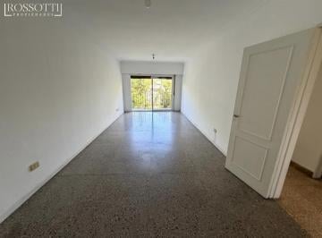 Departamento · 79m² · 3 Ambientes · Muy Buen Departamento de 3 Ambientes con Balcón