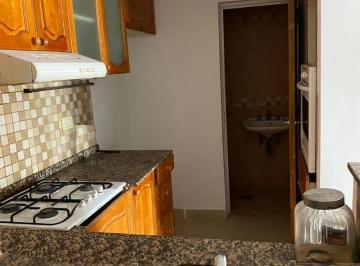 Departamento de 4 ambientes, Rosario · Tucumán Al 1700, 1er Piso.