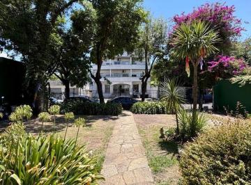 Casa · 240m² · 5 Ambientes · 1 Cochera · Casa en Venta en Pilar Centro Oportunidad Ideal Inversor