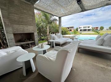 Casa · 419m² · 7 Ambientes · 2 Cocheras · Casa en Venta en Virazón, Nordelta, Tigre