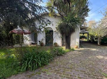 Casa · 130m² · 4 Ambientes · Casa en Venta