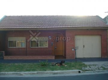 Casa · 100m² · 2 Ambientes · 1 Cochera · Venta - Casa de 2 Ambientes en Quilmes Oeste