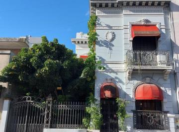 Casa · 390m² · 6 Ambientes · 3 Cocheras · Casa - Quilmes