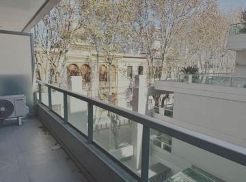 Departamento de 2 ambientes, Barracas · Dormitorio en Suite con Vestidor, Dos Baños, Balcón Corrido