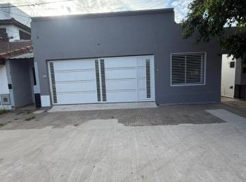 JSP-JSP-4879_2 · Venta de Casa de 3 Dorm. en La Plata