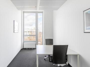 Oficina comercial · 8m² · Accede a Oficinas Profesionales en Buenos Aires, Olivos Usd