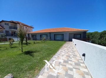Casa · 150m² · 4 Ambientes · Casa en Alquiler en Pinamar Centro Costa Atlántica