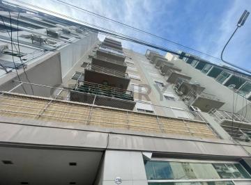 Departamento · 69m² · 3 Ambientes · 1 Cochera · Hermoso Semipiso en Duplex, Piso 9 y 10 en Duplex,3 Amb. /terraza Propia/cochera