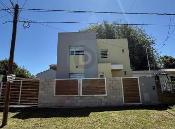 Terreno · 114m² · Dúplex en PH Totalmente Independiente con Entrada Vehicular