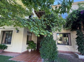 Casa de 7 ambientes, Carrodilla · Venta Casa Barrio Privado Pinar del Sol