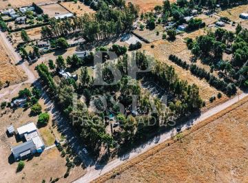 Quinta vacacional · 219m² · 6 Ambientes · Casa Quinta en 14 de Julio Al 5700