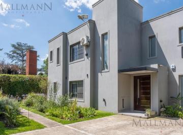 Casa · 289m² · 7 Ambientes · 4 Cocheras · Venta Casa Apto Crédito Los Mirasoles Km 50 - 7 Amb