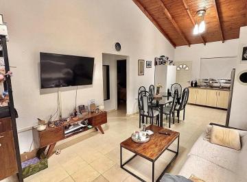 PH · 58m² · 3 Ambientes · 1 Cochera · Excelente PH en Venta en Coronel Brandsen