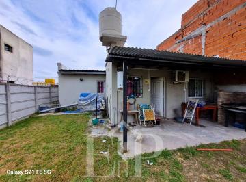 Casa · 70m² · 3 Ambientes · 1 Cochera · Casa en Venta en La Reja
