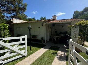 Casa de 6 ambientes, Monte Hermoso · Casa en Venta - Las Dunas - Monte Hermoso