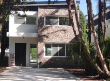 Casa · 170m² · 4 Ambientes · 2 Cocheras · Casa Venta Barrio Cerrado Villa Pacheco Apto Crédito