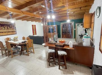 Casa · 817m² · 5 Ambientes · 2 Cocheras · Casa en Venta, 5 Ambientes, en Pueblo Nuevo, Lujan, Gba Oeste