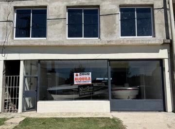 Local comercial · 225m² · Amplio Local Comercial en Alquiler, Arroyo Seco!