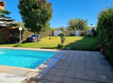Casa de 5 ambientes, Potrero de los Funes · Hermosa Casa en Venta con Amplio Jardin - Potrero de Los Funes