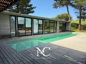 Casa · 160m² · 5 Ambientes · Casa en Venta en Costa Esmeralda