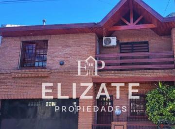 Casa · 167m² · 4 Ambientes · 2 Cocheras · Casa en Venta en San Justo Centro