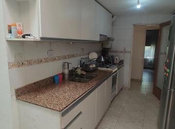 Casa · 540m² · 5 Ambientes · 2 Cocheras · Alquilo Casa 4 Dorm. con Pileta